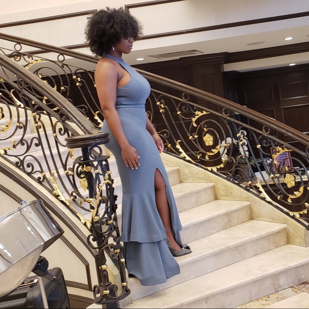 Blue Mermaid Gown w. front slit
